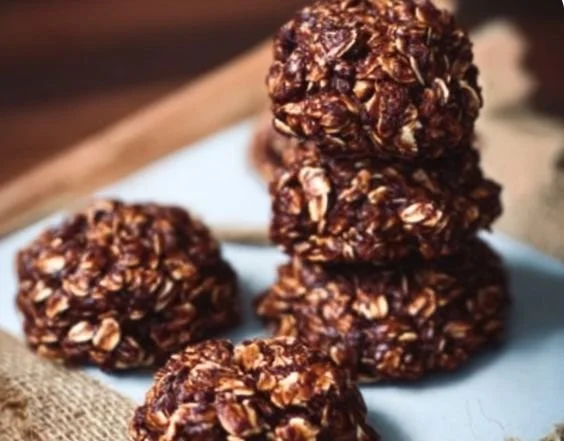 Healthy No Bake Cookies made with natural ingredients